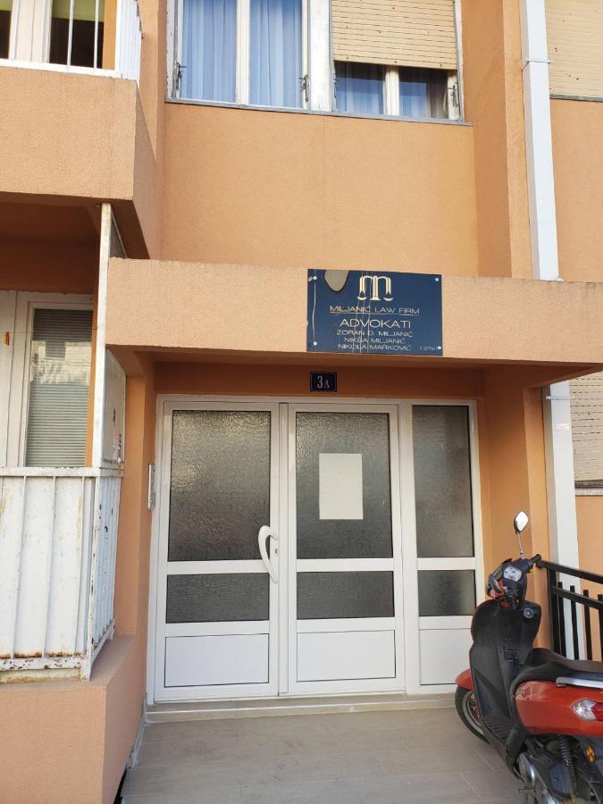 Apartment Bina Tivat Luaran gambar