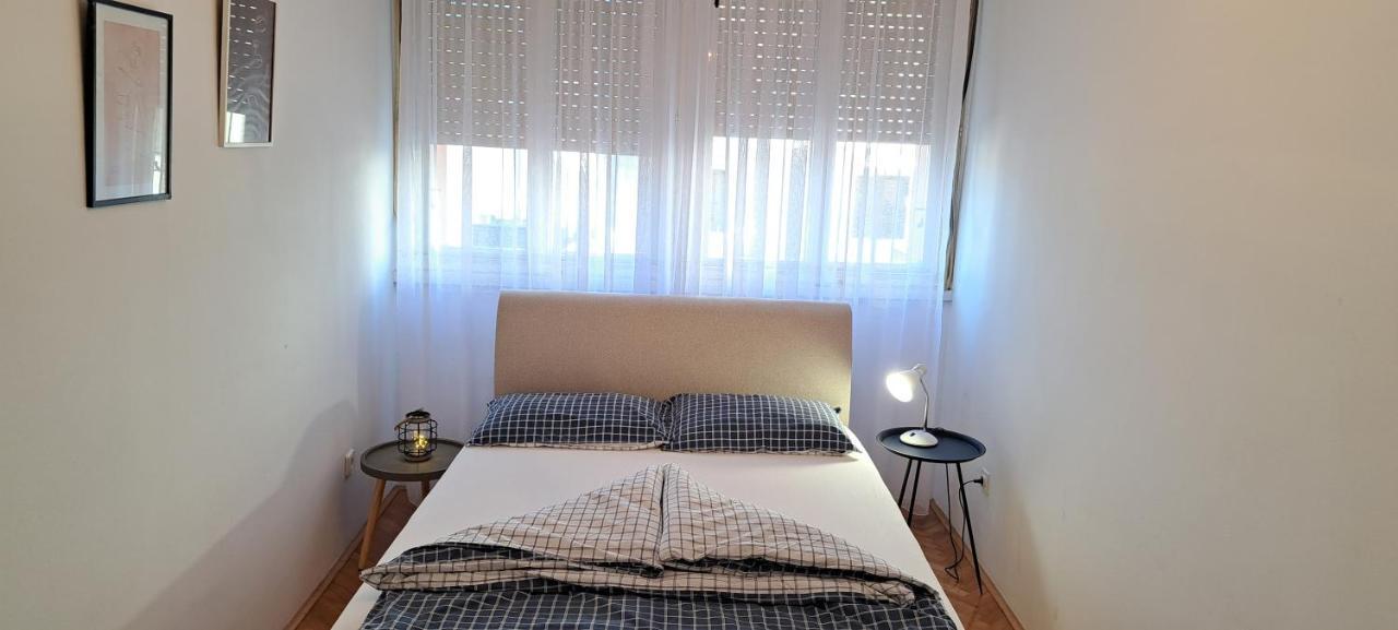 Apartment Bina Tivat Luaran gambar