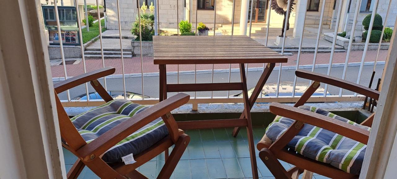 Apartment Bina Tivat Luaran gambar